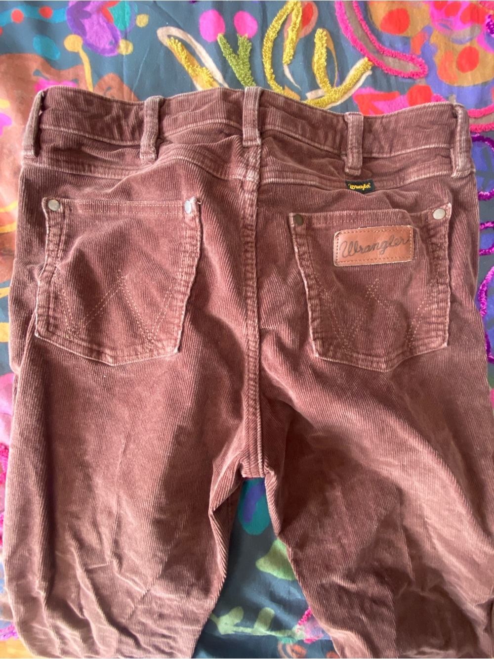 Wrangler Women’s Corduroy Flare Jeans in Dusty Brown 31 x 30 Good Condition